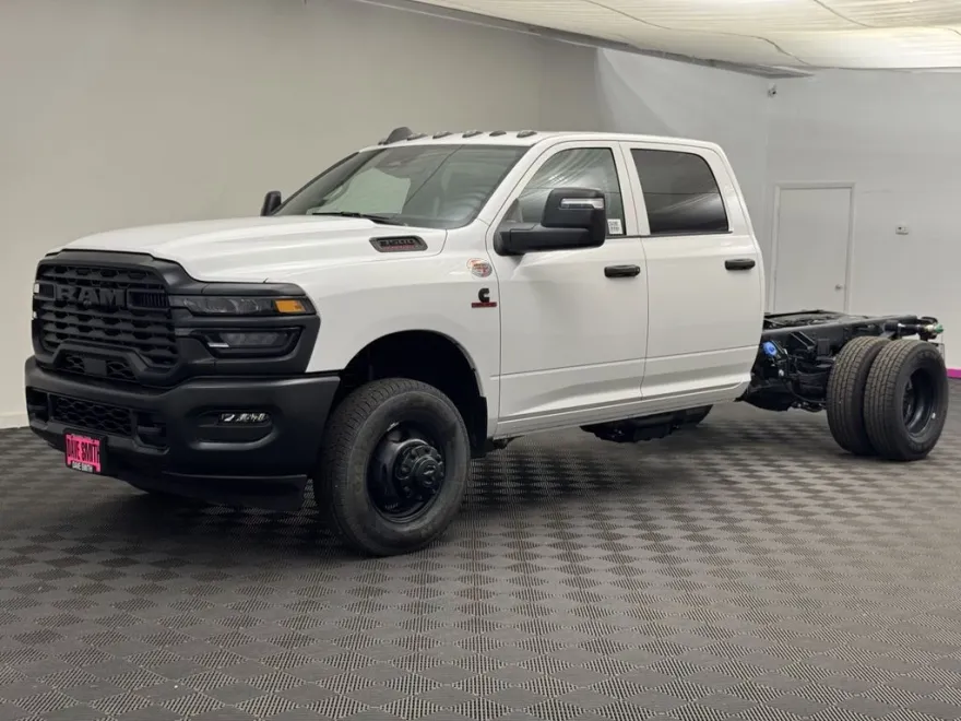 2025 Ram 3500 photo 1
