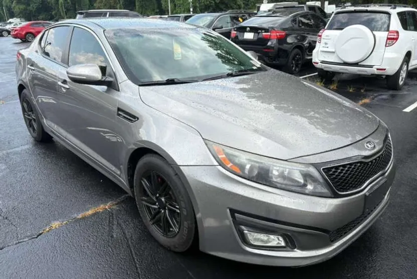2015 Kia Optima LX photo 1