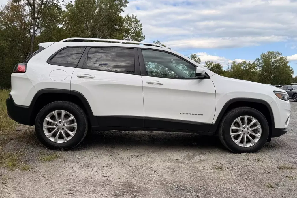 2020 Jeep Cherokee Latitude photo 1