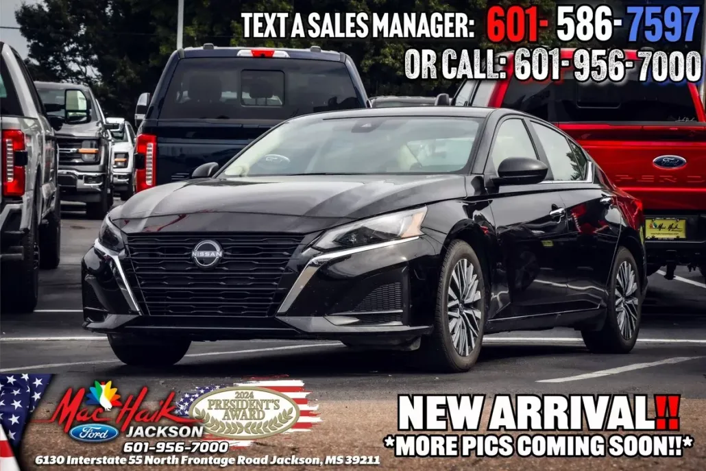 2024 Nissan Altima 2.5 SV photo 1