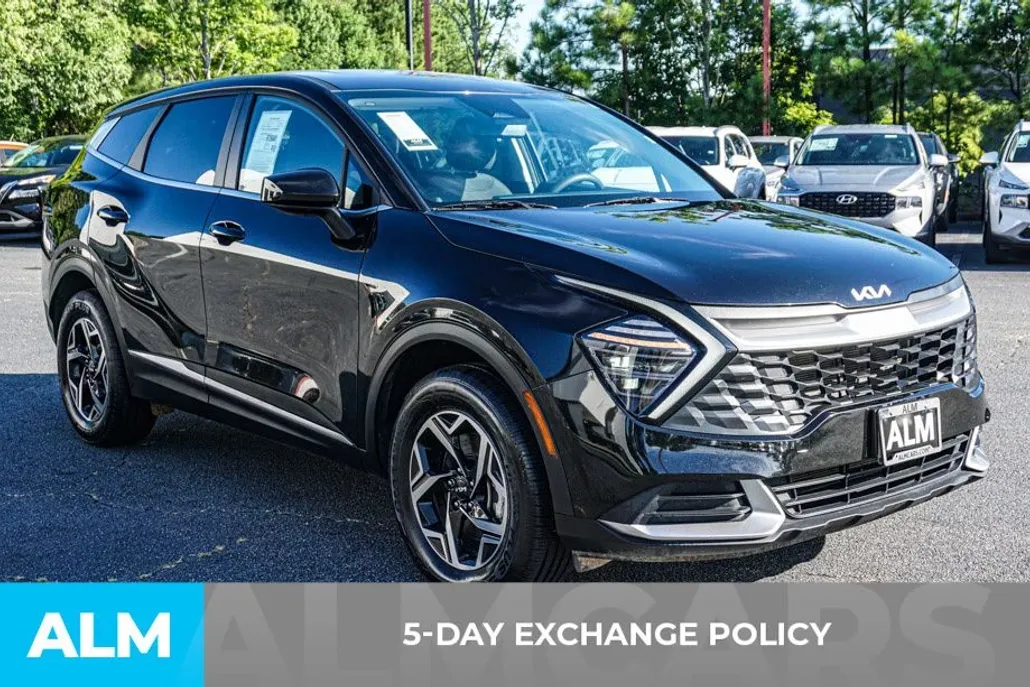 2024 Kia Sportage LX photo 1