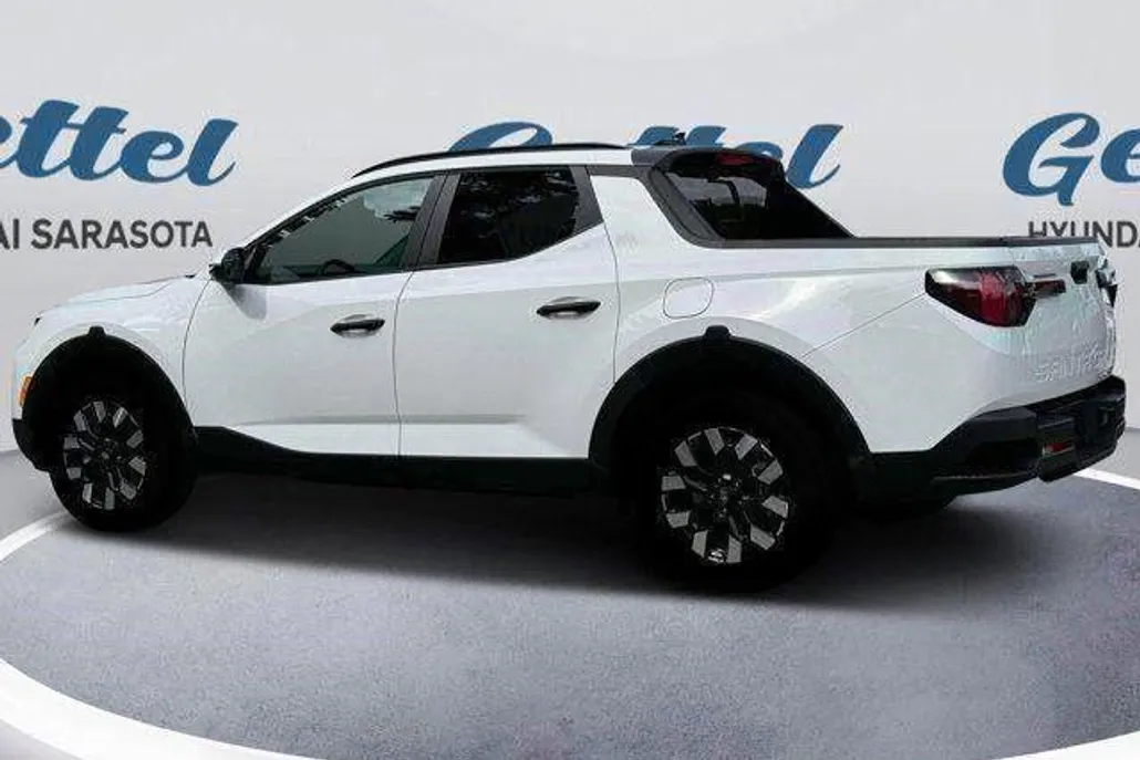 2025 Hyundai Santa Cruz SEL Activity photo 1
