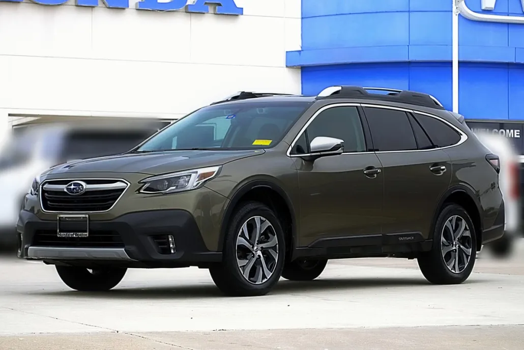 2022 Subaru Outback Touring photo 1