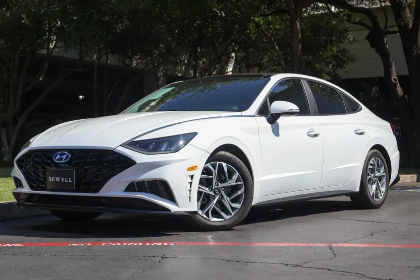 2023 Hyundai Sonata SEL photo 1