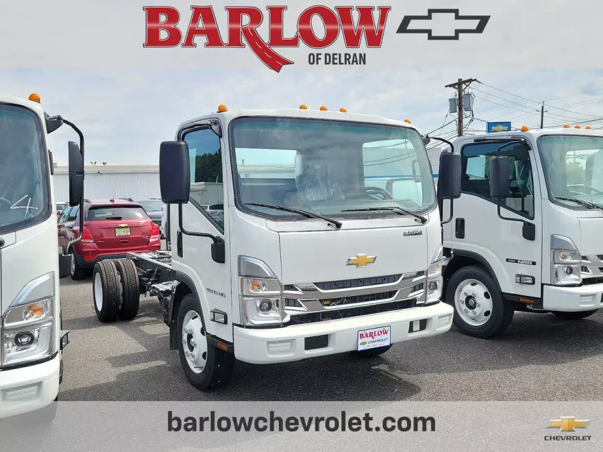 2024 Chevrolet Silverado 4500HD photo 1