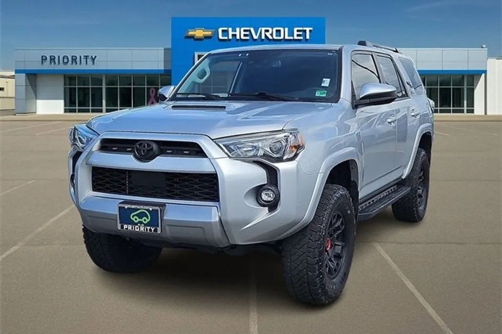 2022 Toyota 4Runner TRD photo 1