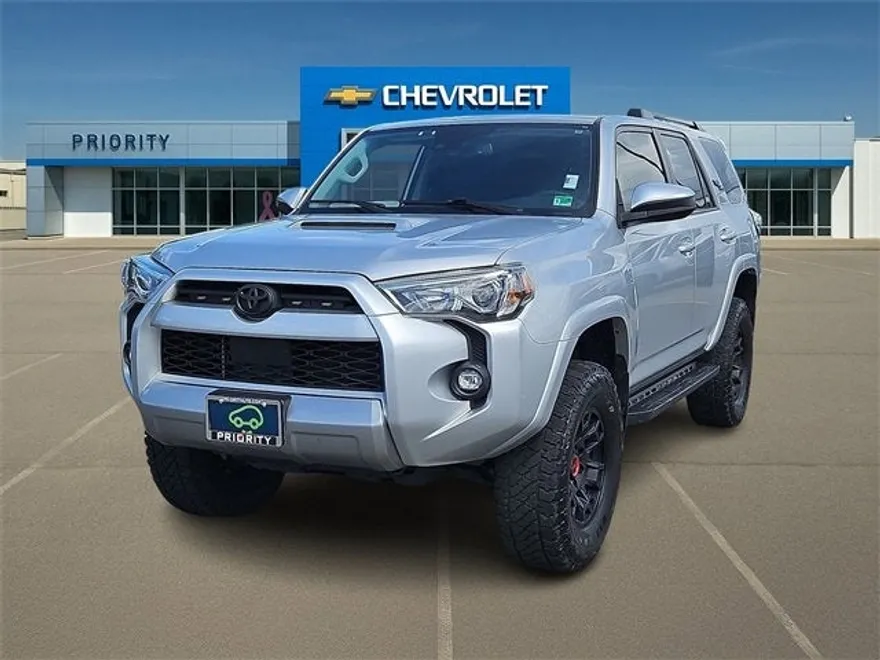 2022 Toyota 4Runner TRD photo 1