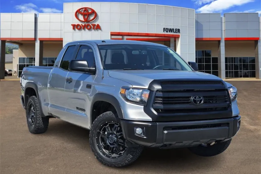 2017 Toyota Tundra TRD Pro photo 1