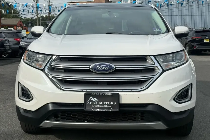 2015 Ford Edge SEL Sport photo 1