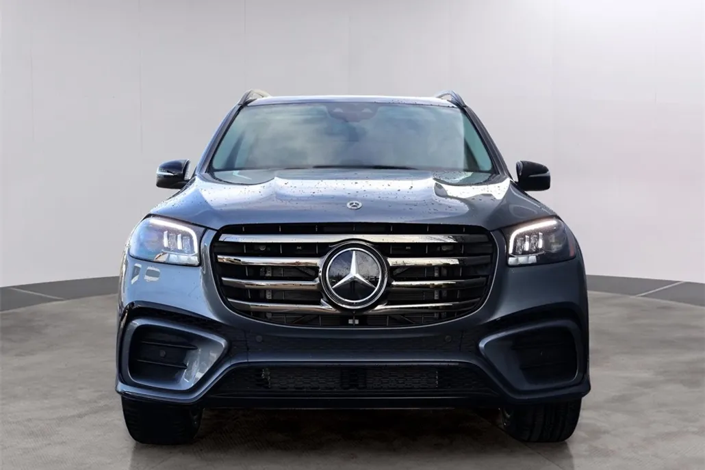 2025 Mercedes Benz GLS 450 4MATIC photo 1