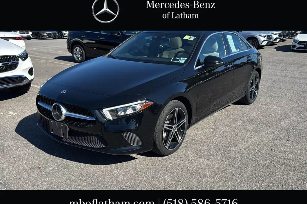 2022 Mercedes Benz A 4MATIC photo 1