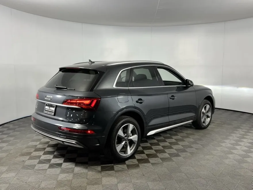 2024 Audi Q5 40 Premium photo 1