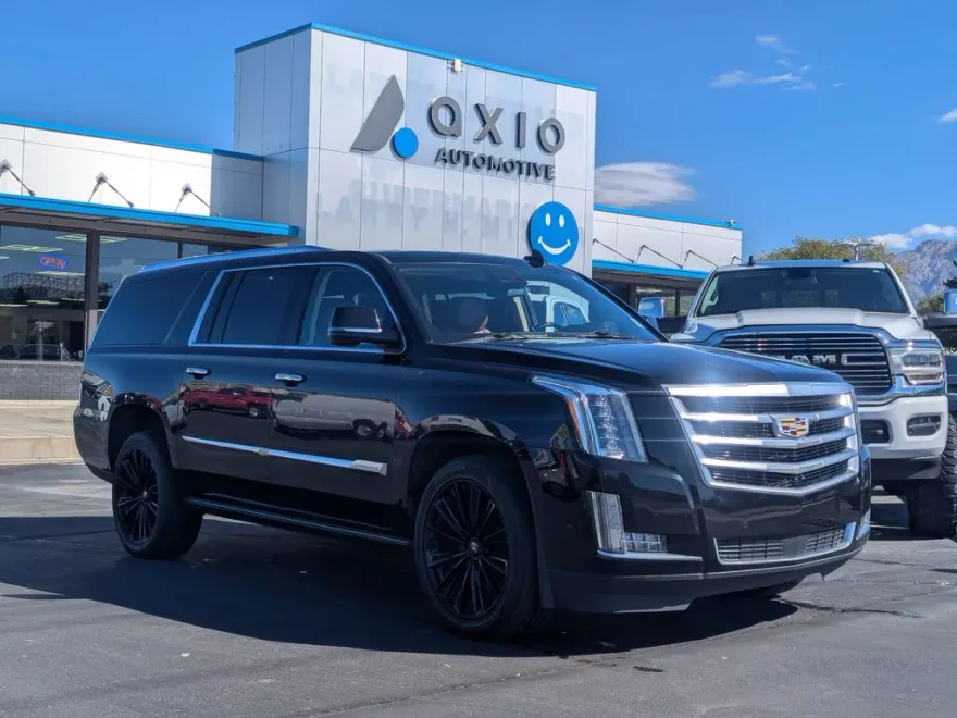 2020 Cadillac Escalade ESV Premium Luxury photo 1