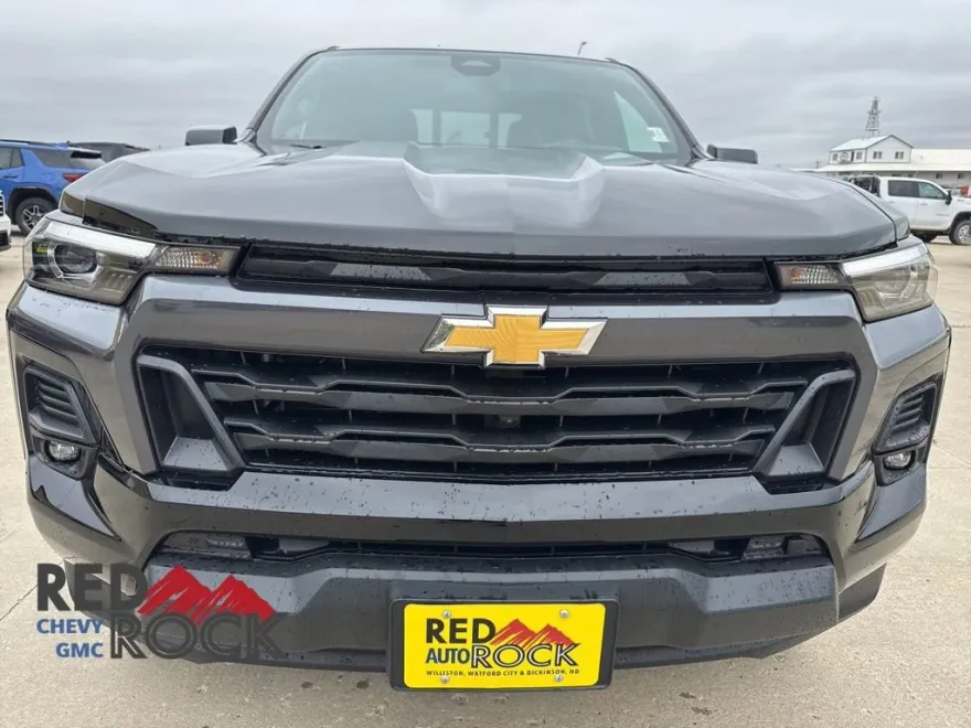 2026 Chevrolet Colorado LT photo 1