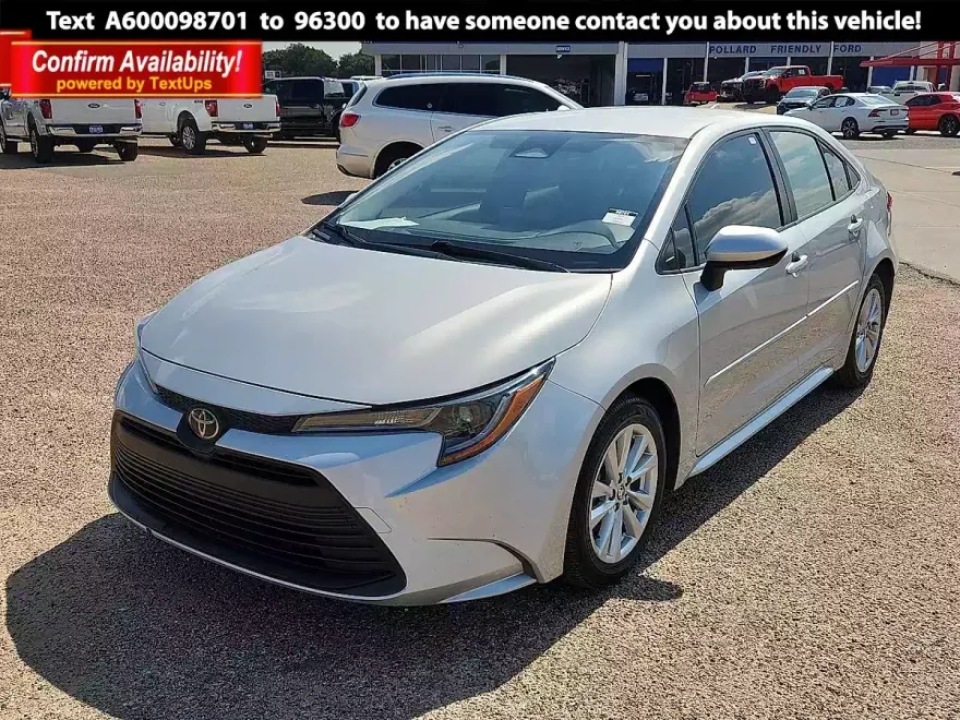 2023 Toyota Corolla LE photo 1