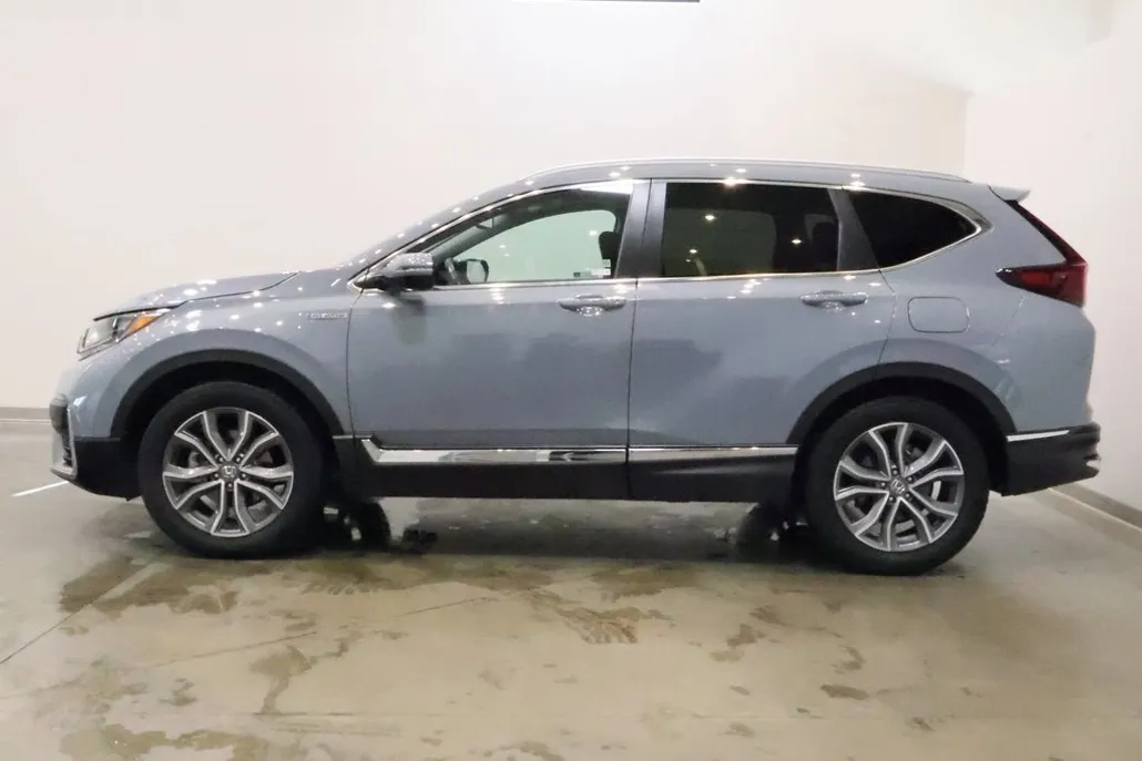 2022 Honda CR-V Hybrid Touring photo 1