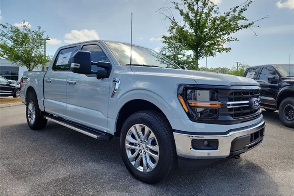 2024 Ford F-150 XLT photo 1