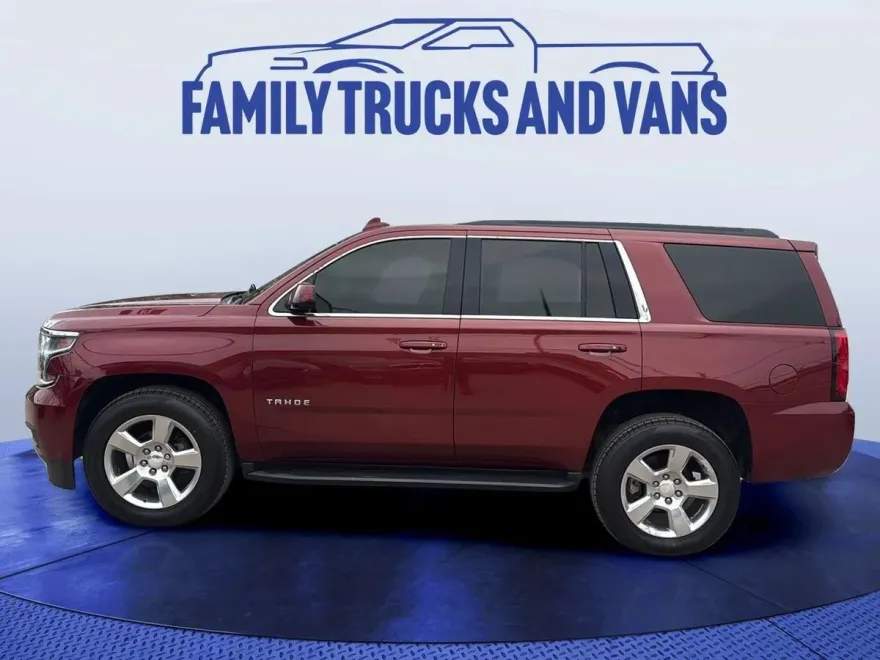 2019 Chevrolet Tahoe LT photo 1