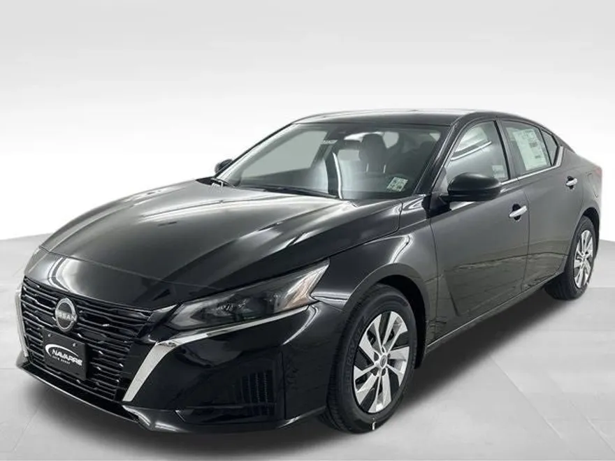 2025 Nissan Altima 2.5 S photo 1