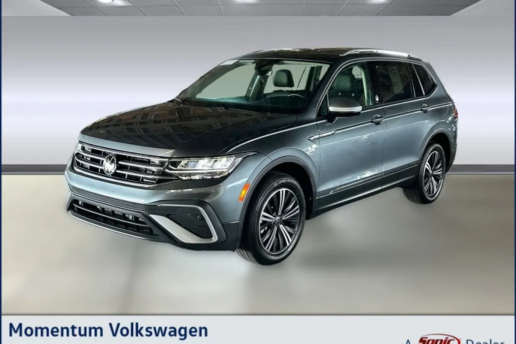 2024 Volkswagen Tiguan Wolfsburg Edition photo 1