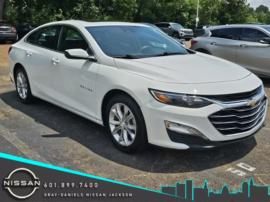 2024 Chevrolet Malibu 1LT photo 1