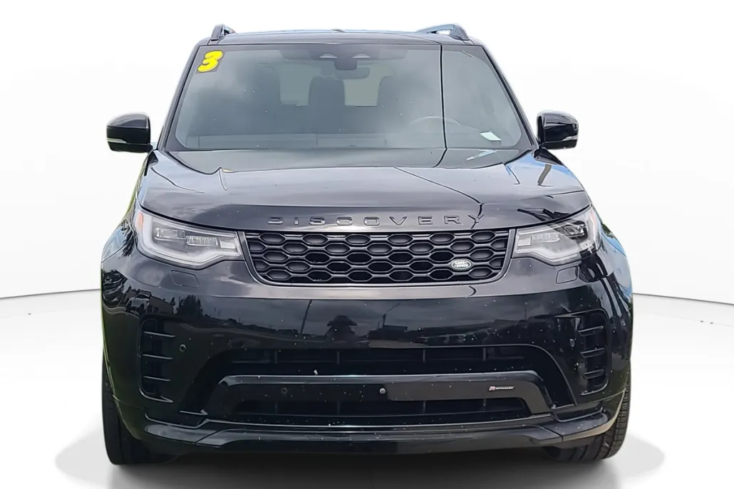 2023 Land Rover Discovery HSE R-Dynamic photo 1
