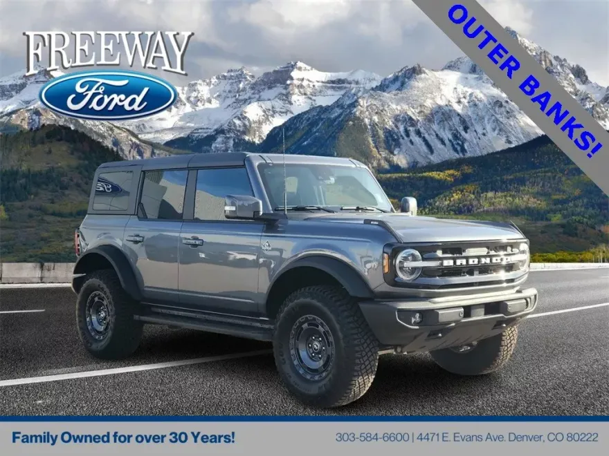 2024 Ford Bronco Outer Banks photo 1