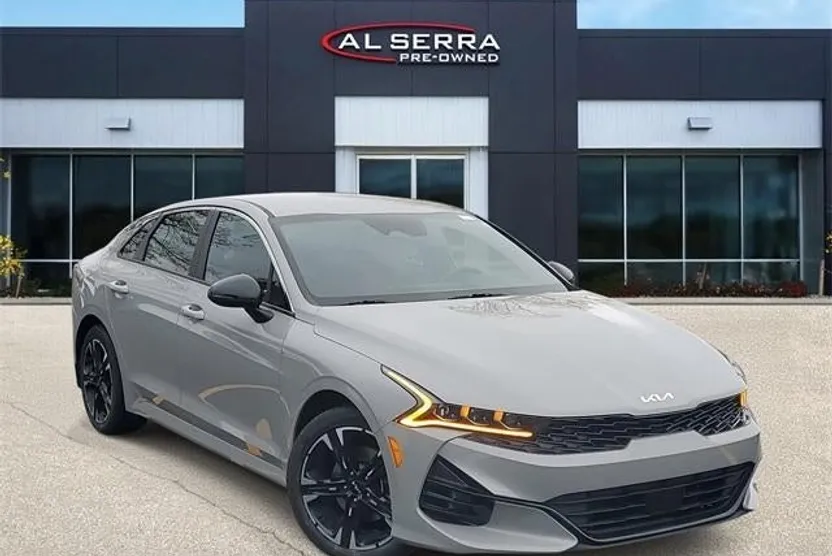 2024 Kia K5 GT-Line photo 1