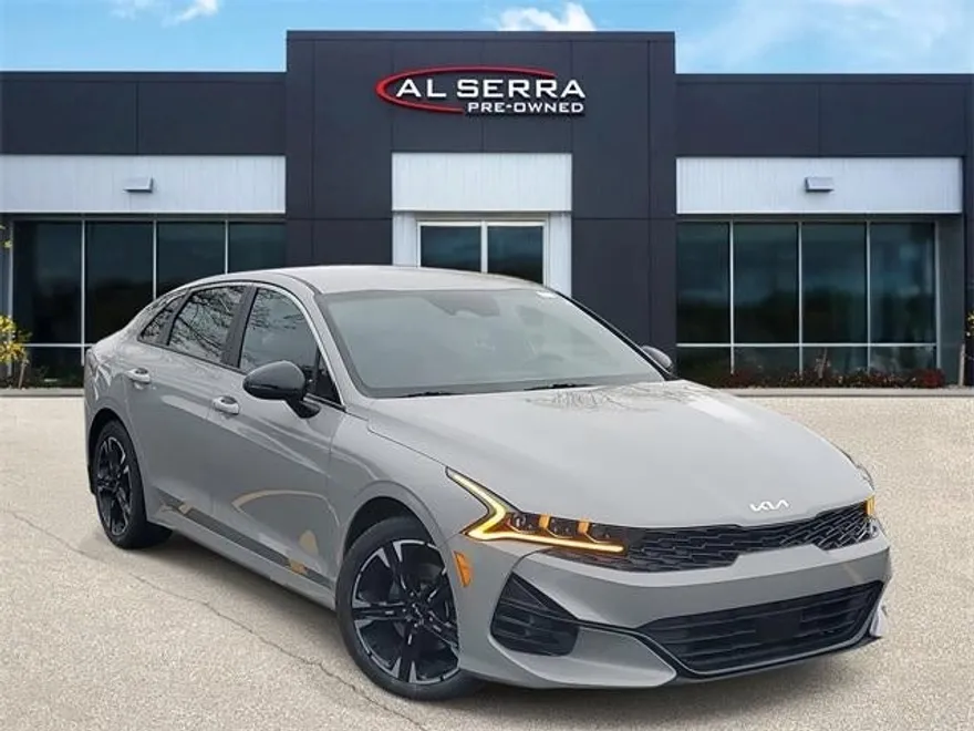 2024 Kia K5 GT-Line photo 1