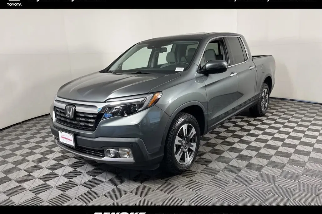 2017 Honda Ridgeline RTL-E photo 1