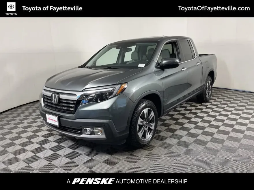 2017 Honda Ridgeline RTL-E photo 1