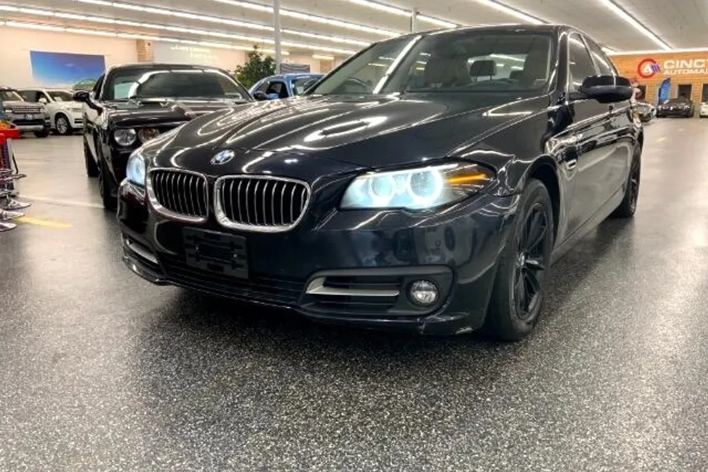 2016 Bmw 528i photo 1