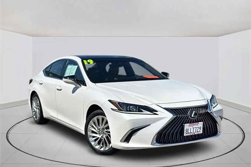 2019 Lexus ES 350 photo 1