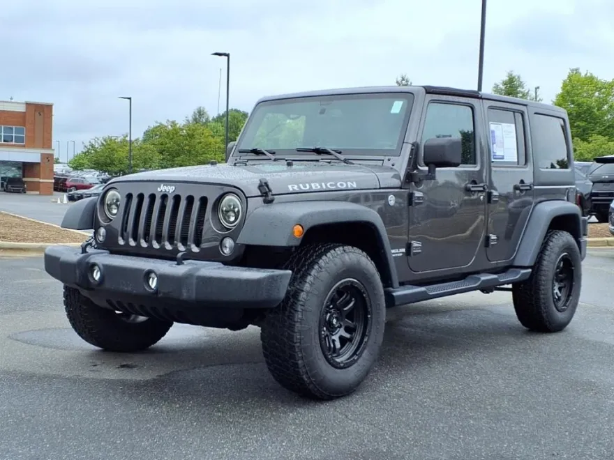 2017 Jeep Wrangler Unlimited Rubicon photo 1