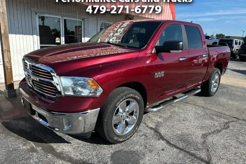 2018 Ram 1500 SLT photo 1
