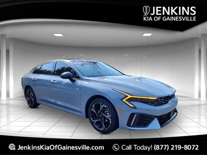 2025 Kia K5 GT-Line photo 1