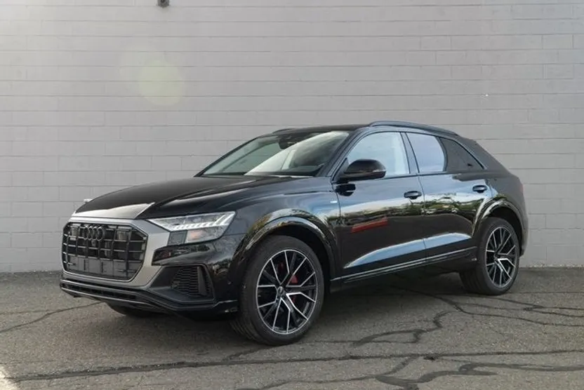 2023 Audi Q8 55 Premium Plus photo 1