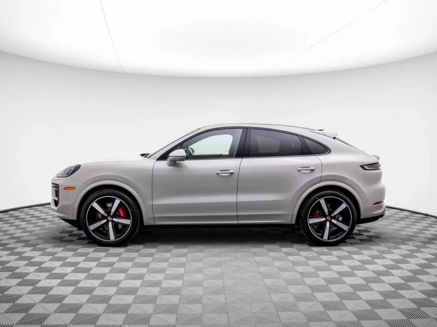 2025 Porsche Cayenne Coupe S photo 1