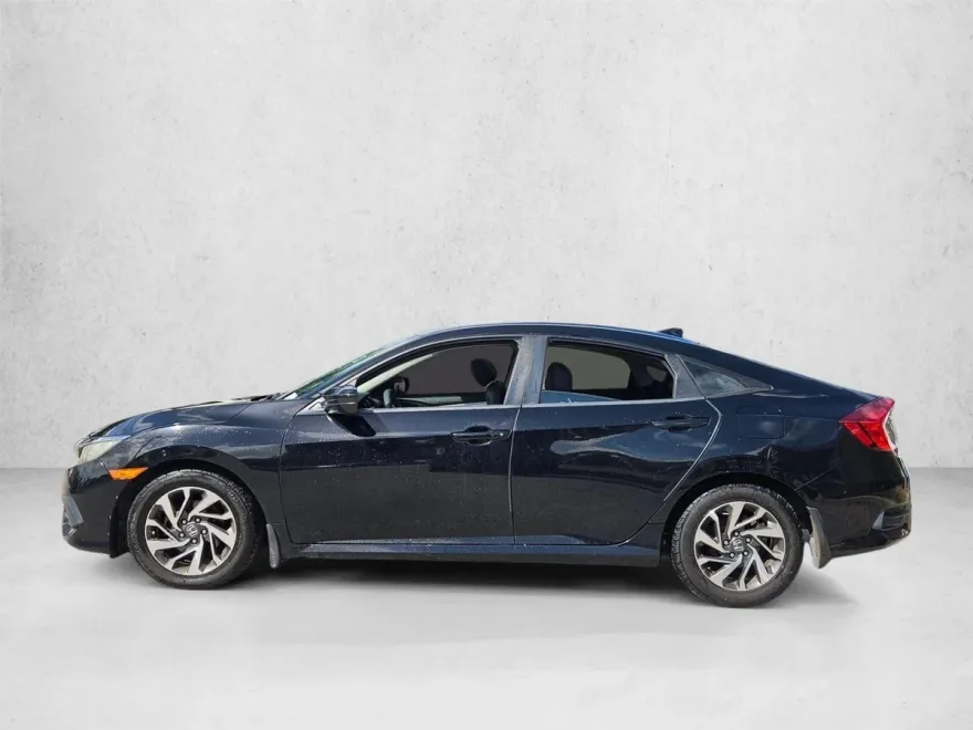 2018 Honda Civic EX photo 1