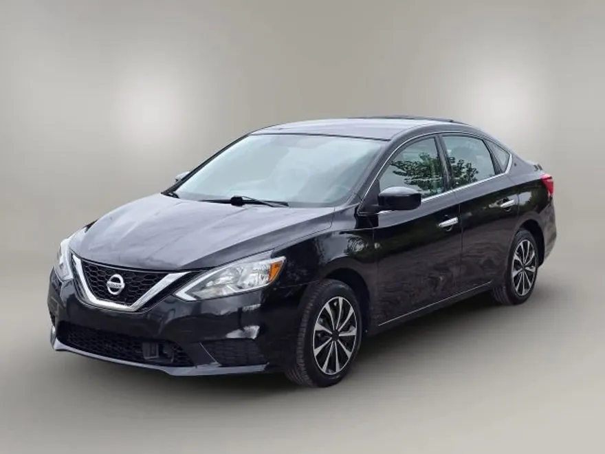 2018 Nissan Sentra SV photo 1