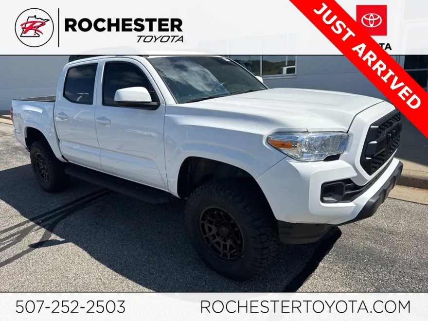 2023 Toyota Tacoma SR V6 photo 1