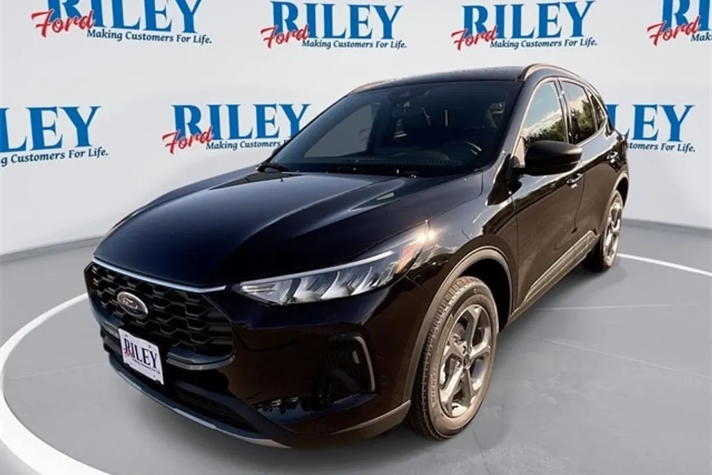 2025 Ford Escape ST-Line photo 1