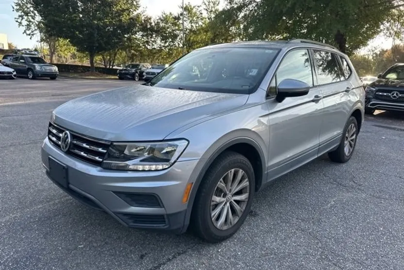 2020 Volkswagen Tiguan S photo 1