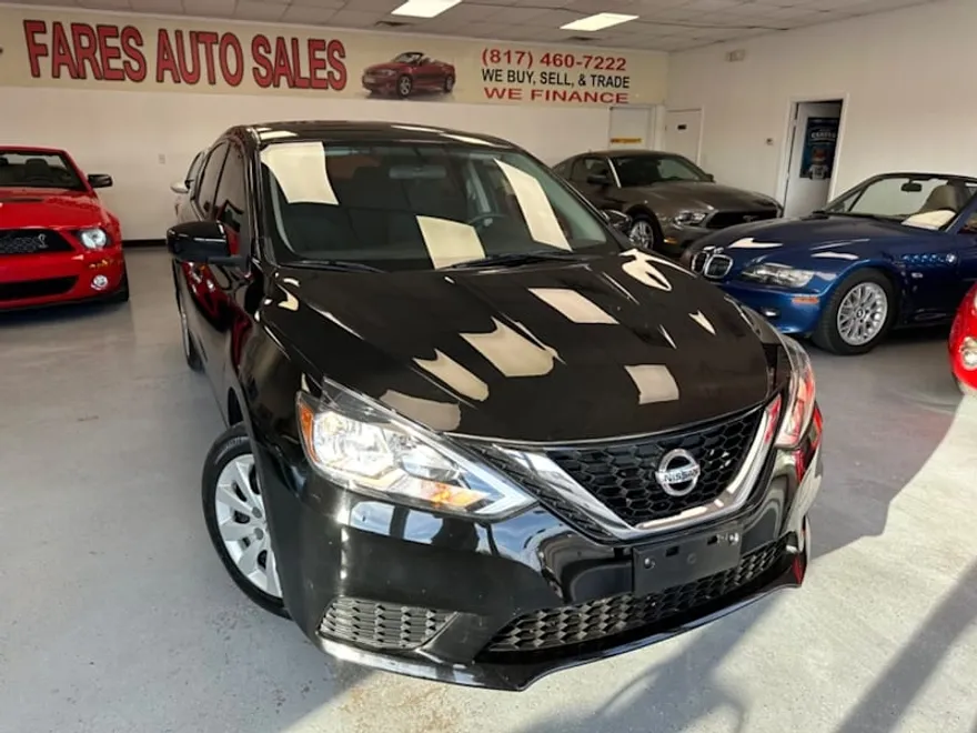 2017 Nissan Sentra S photo 1