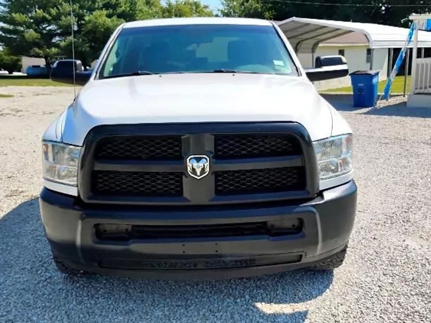 2018 Ram 2500 Tradesman photo 2