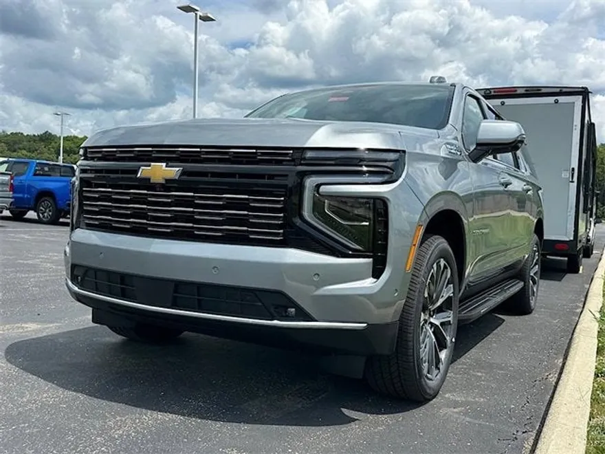 2025 Chevrolet Suburban High Country photo 1