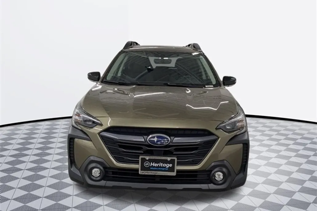 2025 Subaru Outback Premium photo 1