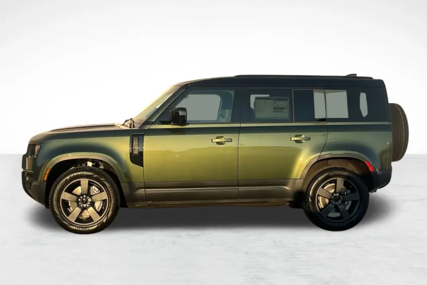 2026 Land Rover Defender 110 S photo 1
