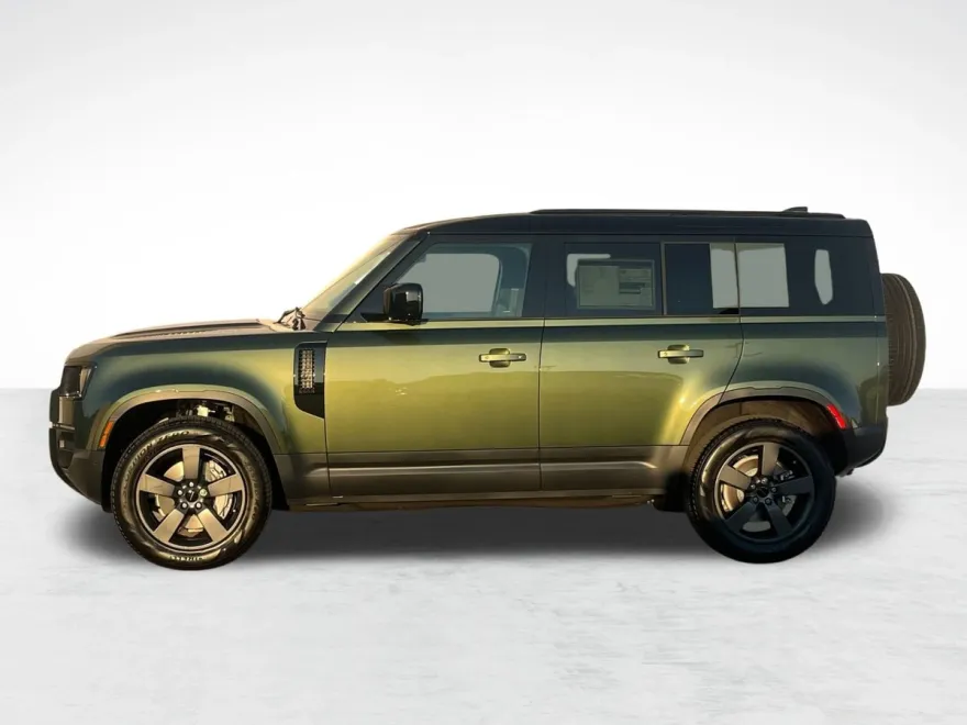 2026 Land Rover Defender 110 S photo 1
