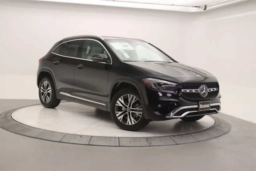 2026 Mercedes Benz GLA 250 photo 1